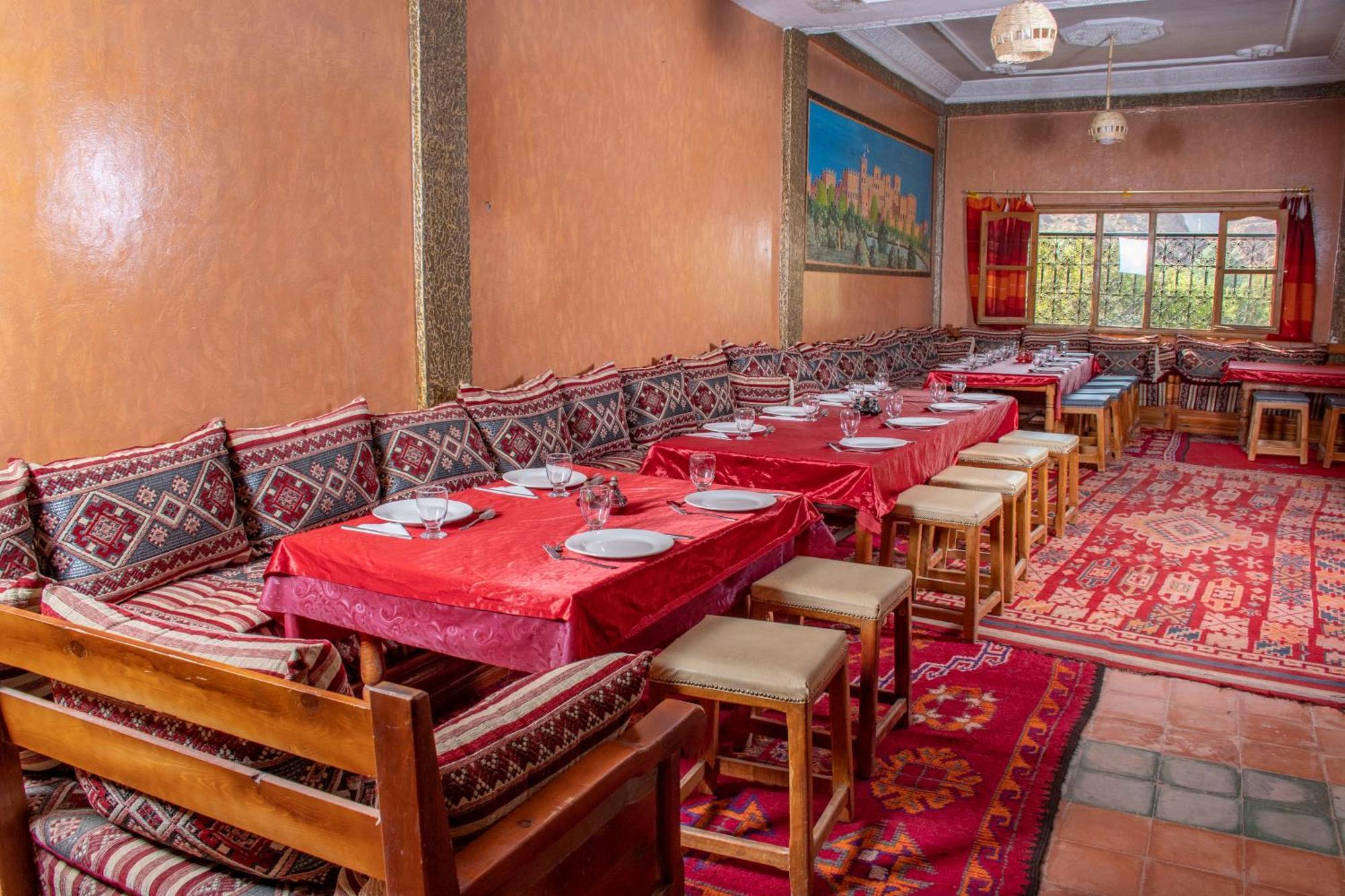 Hotel Awayou Bou Tharar Exterior photo